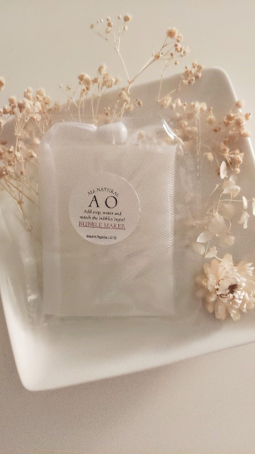 Exclusive Bubble Maker rev up your lather!  Mesh Net Bag 