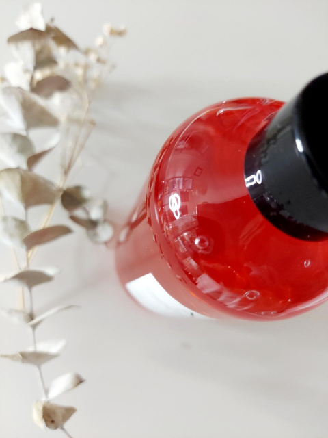 New! Organic Scandinavian Linger on Berry Colour Glow Face + Body Wash. SkinTonikals - Red Seaweed, 